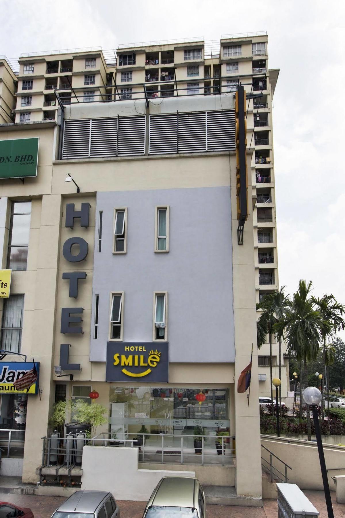 Smile Hotel Cheras Pudu Kl Куала Лумпур Екстериор снимка